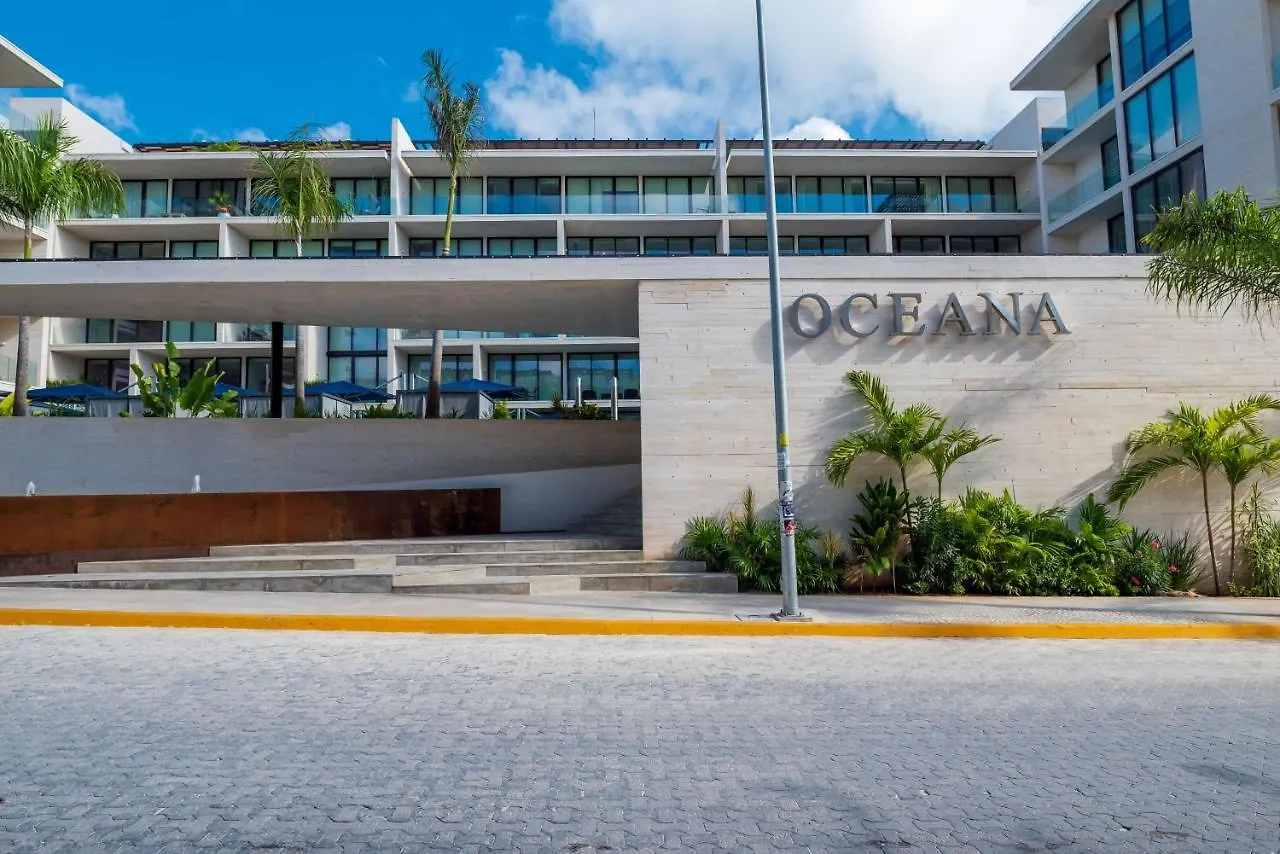 Apartment Luxury Condo Oceana, Steps From The Beach, Beach Club, Restaurant And Gym!! Playa del Carmen