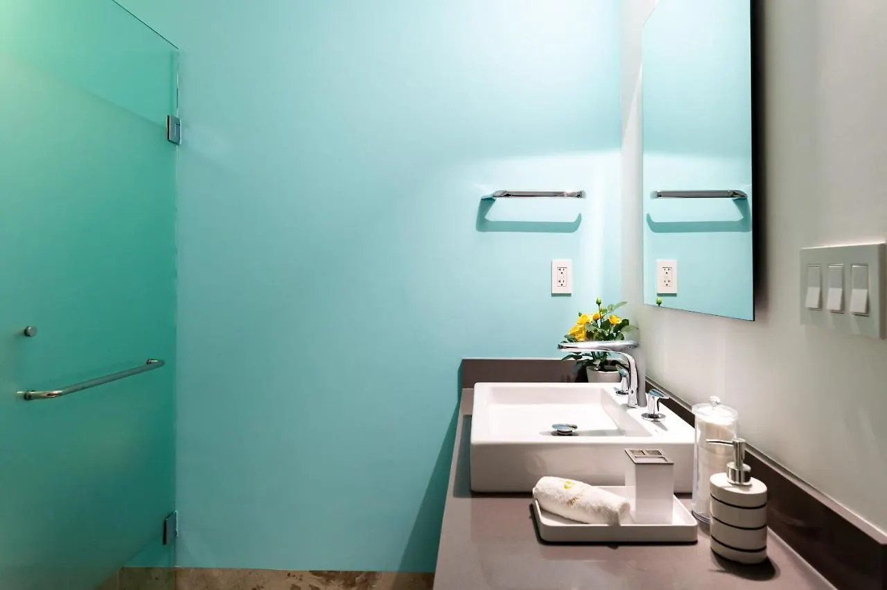 Luxury Condo Oceana, Steps From The Beach, Beach Club, Restaurant And Gym!! Playa del Carmen Apartment