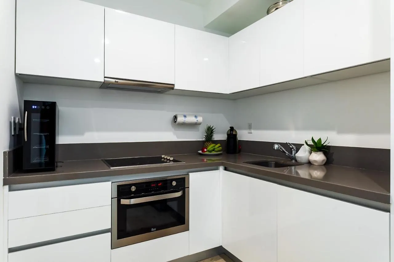 Luxury Condo Oceana, Steps From The Beach, Beach Club, Restaurant And Gym!! Playa del Carmen Apartment