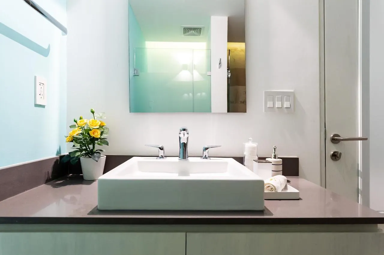 Luxury Condo Oceana, Steps From The Beach, Beach Club, Restaurant And Gym!! Playa del Carmen Mexico