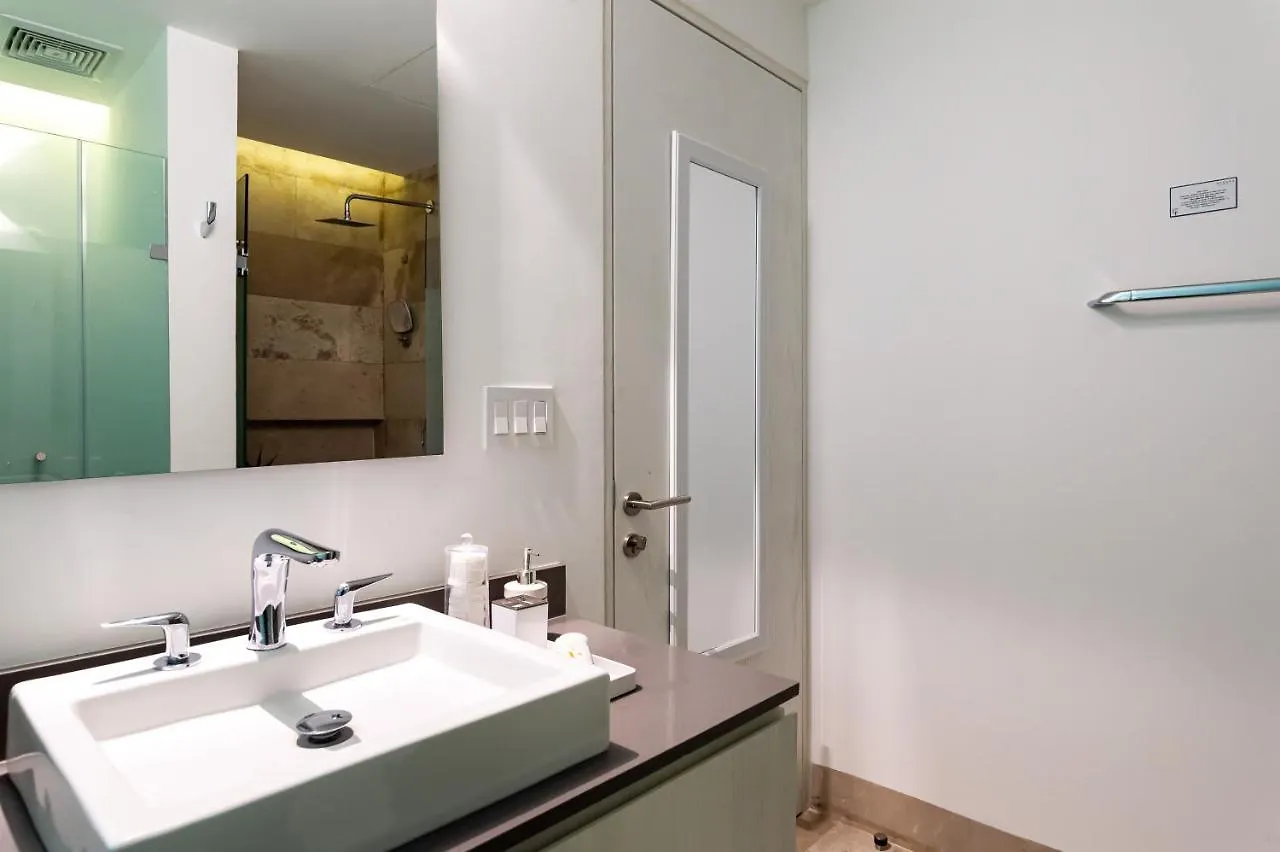 Apartment Luxury Condo Oceana, Steps From The Beach, Beach Club, Restaurant And Gym!! Playa del Carmen